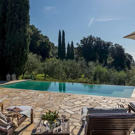 Villa La Nula 4, Emma *
