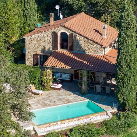 La Nula 4, Emma Villa Santa Luce