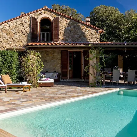 Villa La Nula 4, Emma *