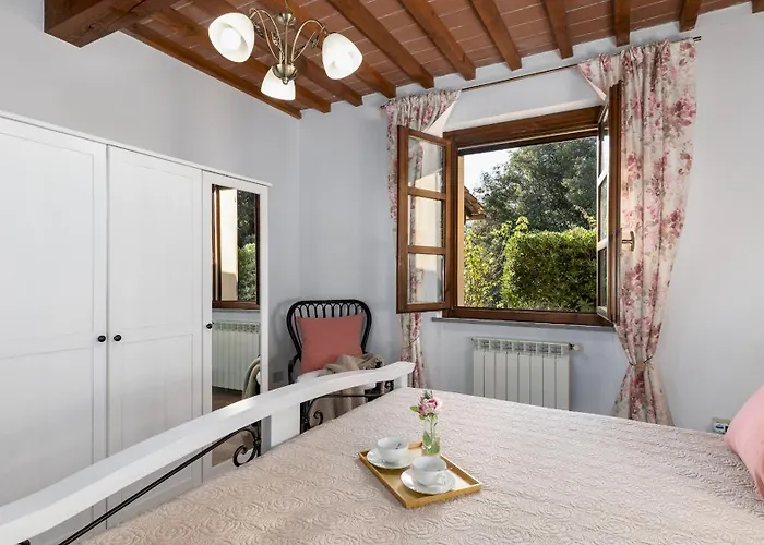 Villa La Nula 4, Emma Santa Luce
